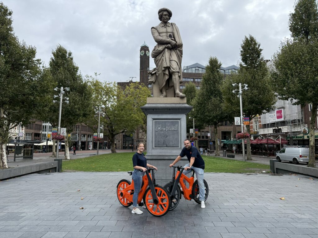 Statue of Rembrandt van Rijn - Famous Painter