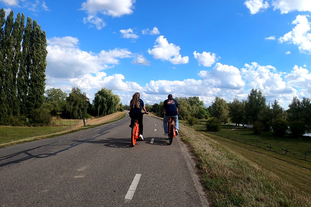 Fietsen op de Grebbedijk